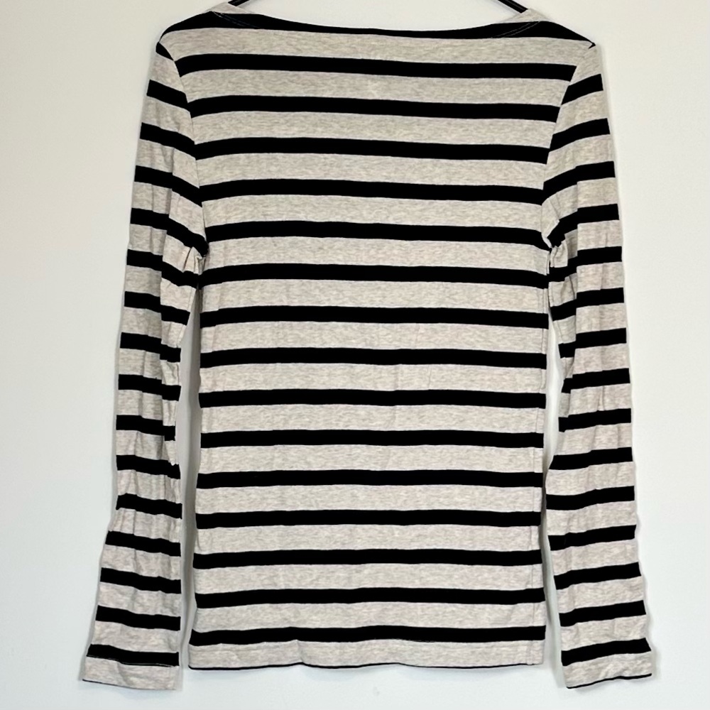 GAP Favorite Black and Gray Boatneck Striped Long Sleeve Tee - Size: Medium - Picture 4 of 5